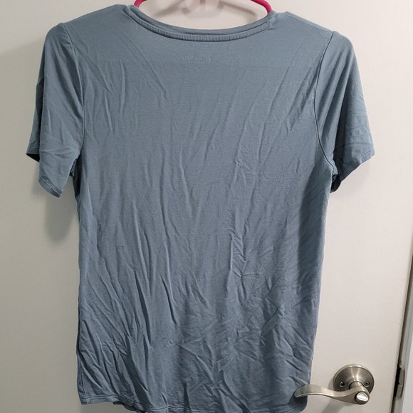 Small Reitmans R Essentials Short Sleeve Tee - Picture 2 of 7